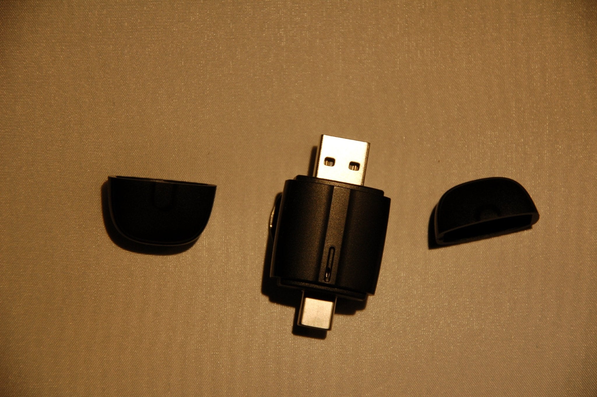 USB En USB - C CarPlay Dongle - BlueCruise